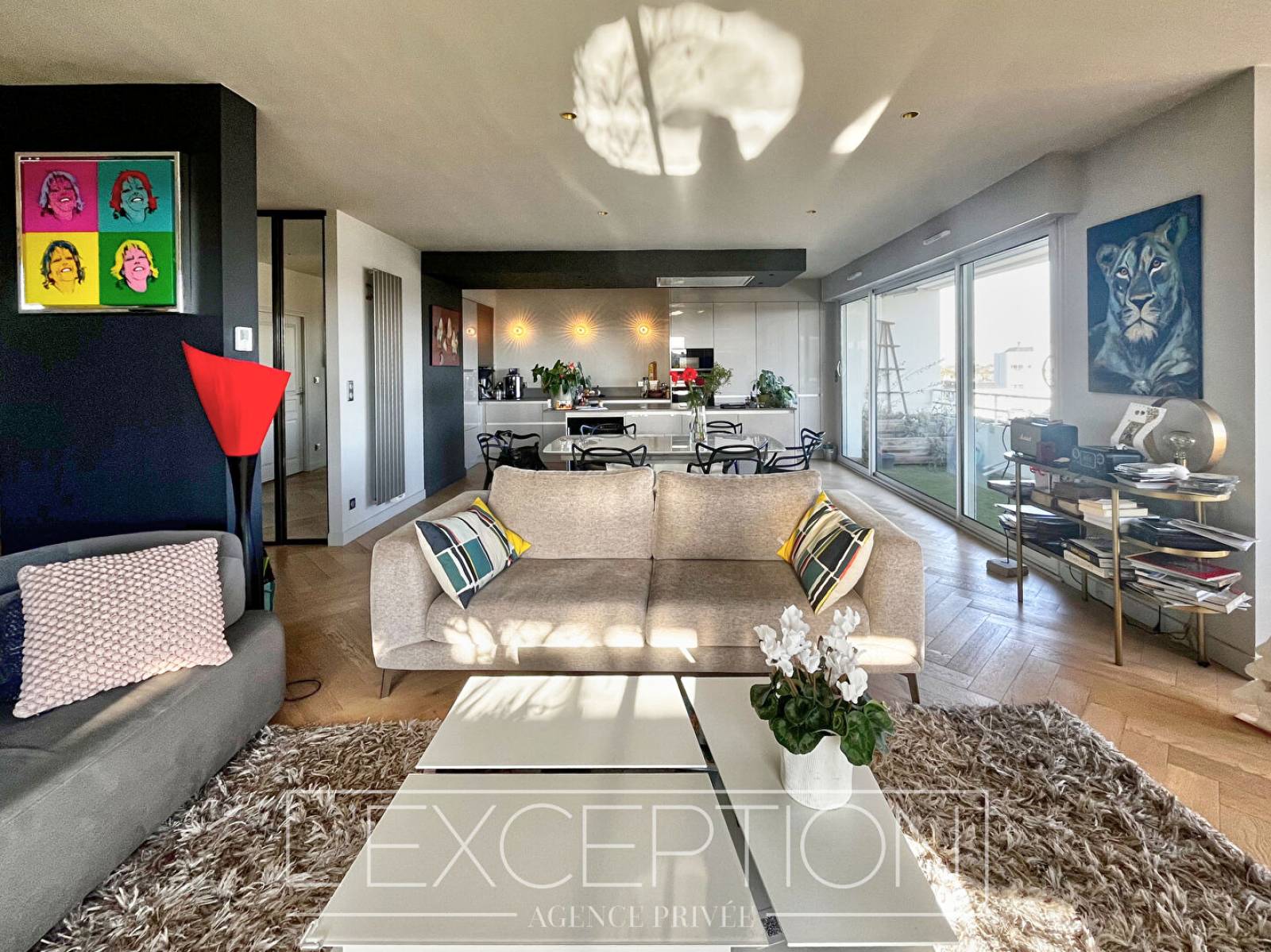 Appartement avec vue imprenable sur le Jardin du Mail et la Cathédrale