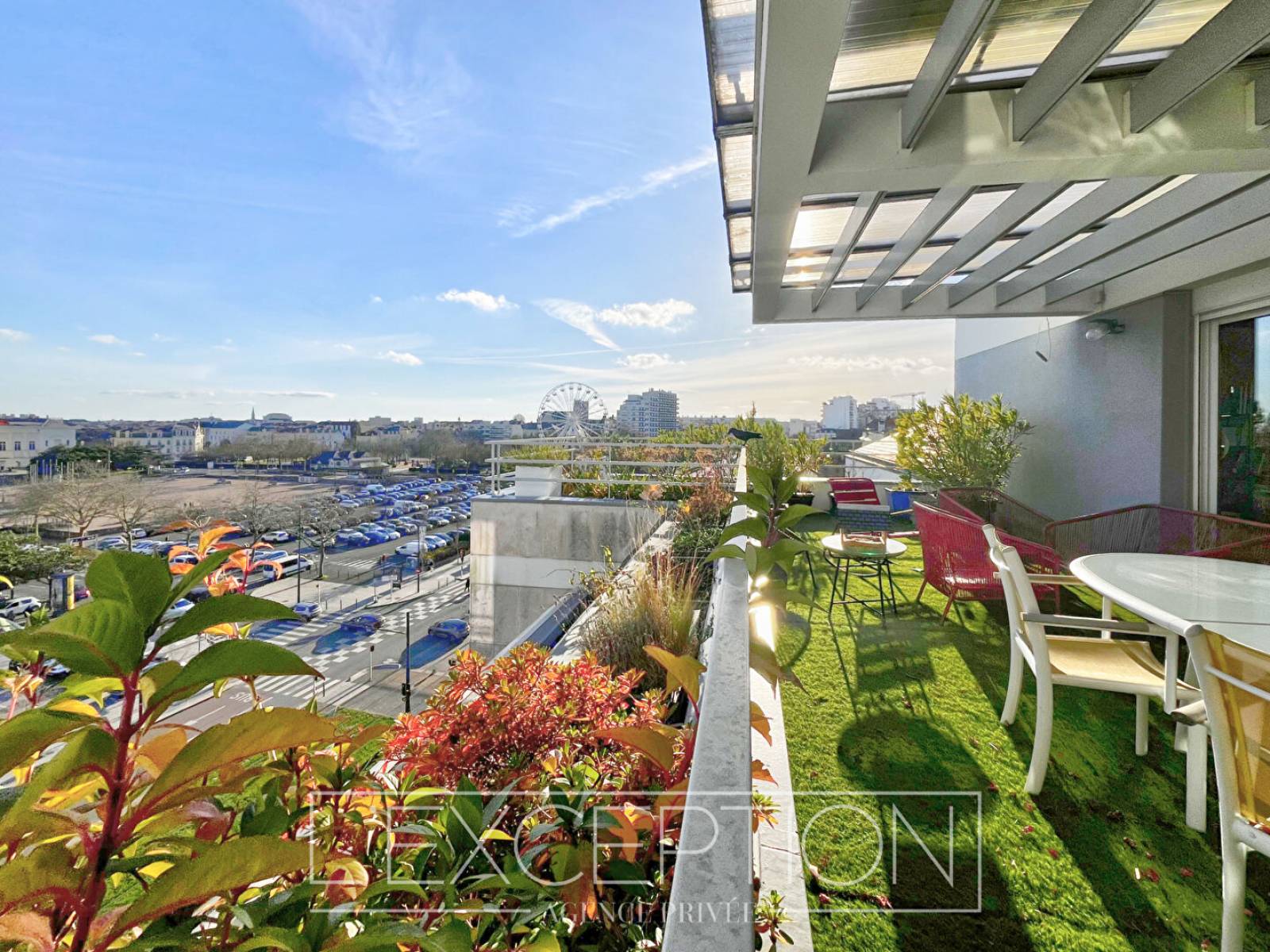 Appartement avec vue imprenable sur le Jardin du Mail et la Cathédrale