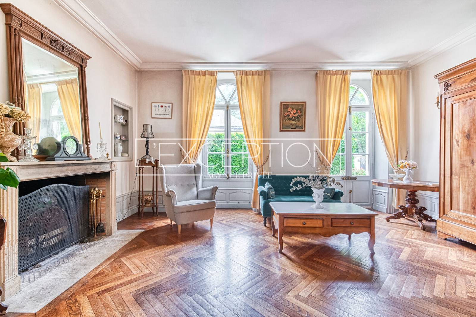 Acheter une villa luxueuse avec piscine et vue dégagée Paris 75000 en Ile-de-France