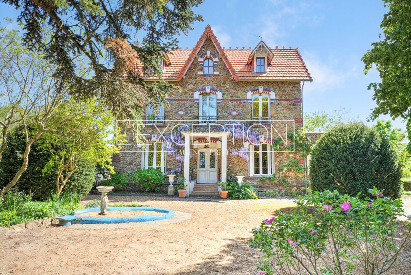 Propriété de villégiature à Saint Rémy La Varenne