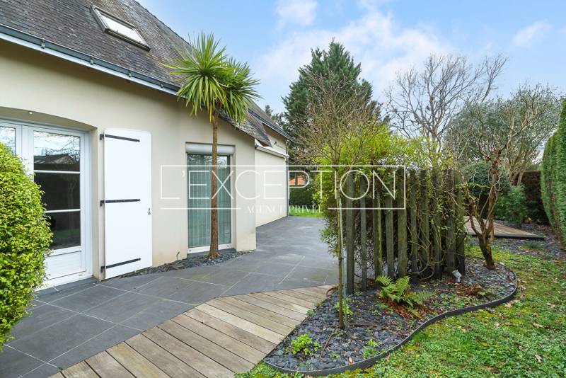 Maison de 175 m² à Bouchemaine dans le Maine-et-Loire avec 5 chambres, terrasse et spa