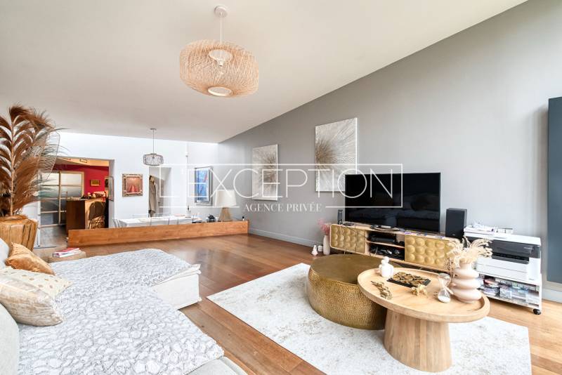 Maison angevine de 4 chambres avec esprit loft dans un quartier recherché proche de la Gare d'Angers